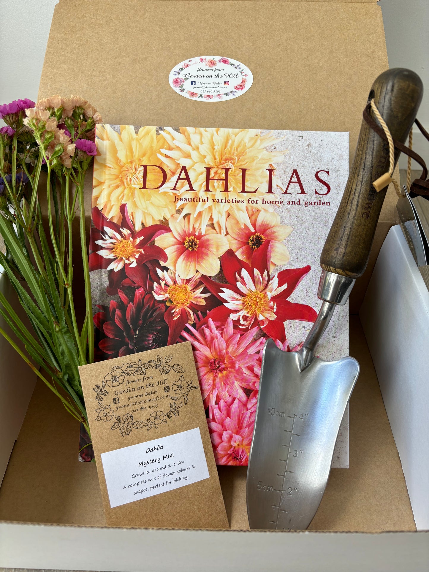 GIFT PACK Dahlias: Beautiful Varieties for Home & Garden